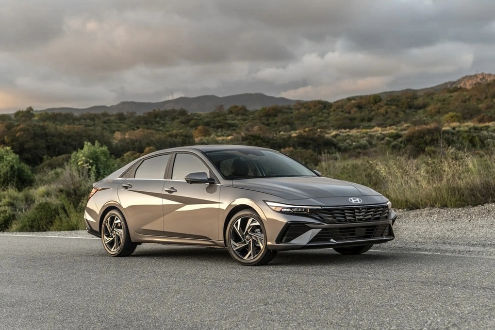 Hyundai Elantra là mẫu xe bị đánh cắp nhiều nhất tại Mỹ - 1