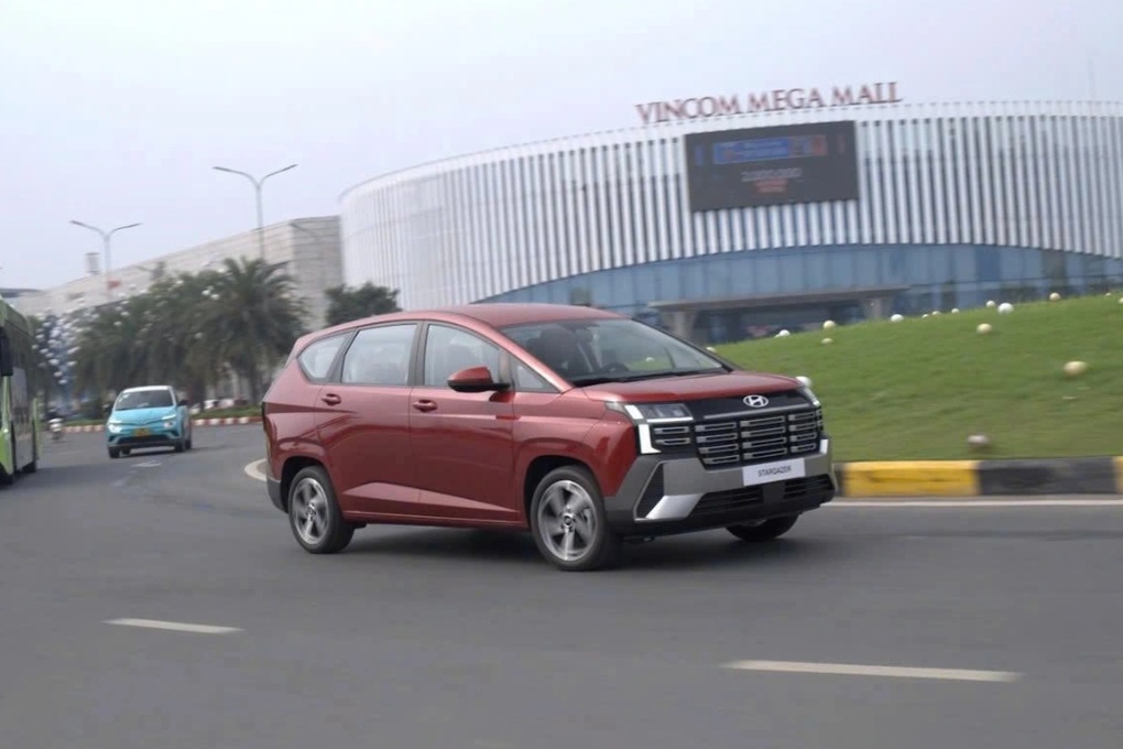 Hyundai Stargazer 2026 lộ diện tại Việt Nam, giá dự kiến từ 489 triệu đồng - 1