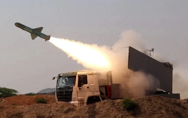 Iran giảm nhịp tấn công: Dấu hiệu sắp cạn vũ khí? - Ảnh 1.