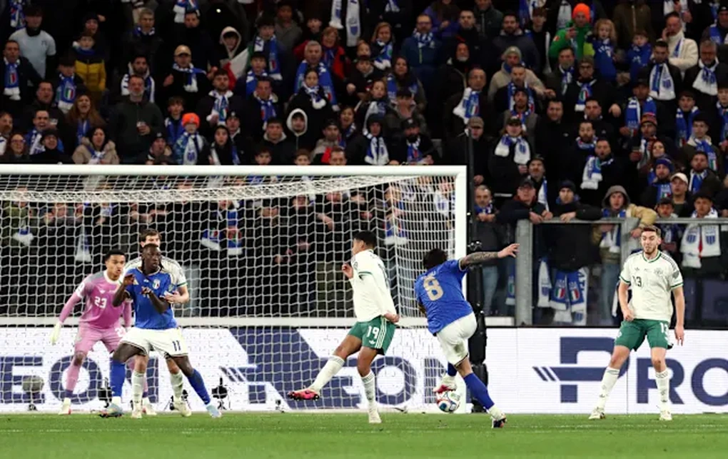 Italy thắng Bắc Ireland, xác định 8 đội tuyển châu Âu tranh vé dự World Cup - 1