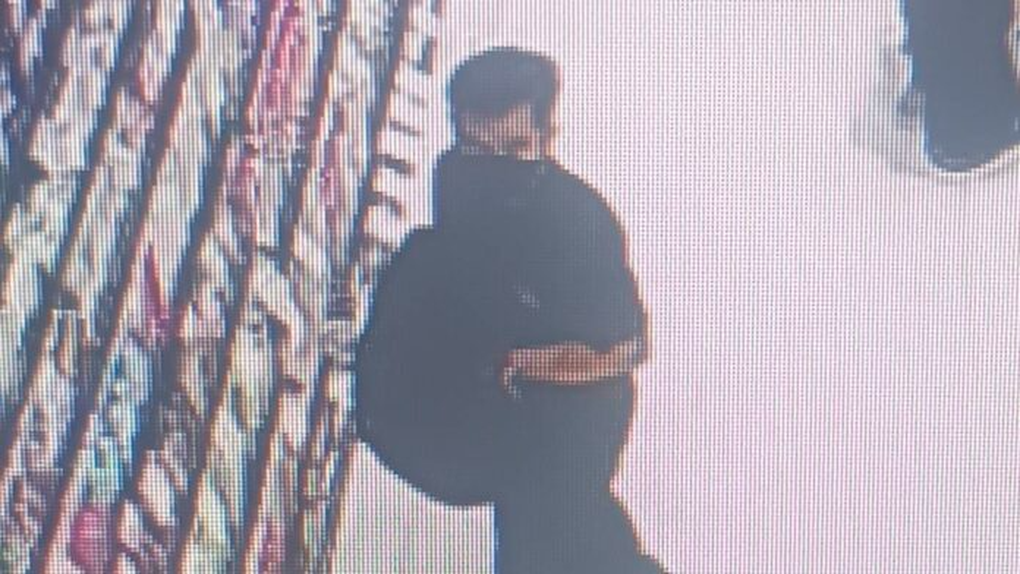 Khách Việt bị trộm balo có tiền ở Thái Lan, 2 tiếng sau kẻ gian bị tóm gọn - 1