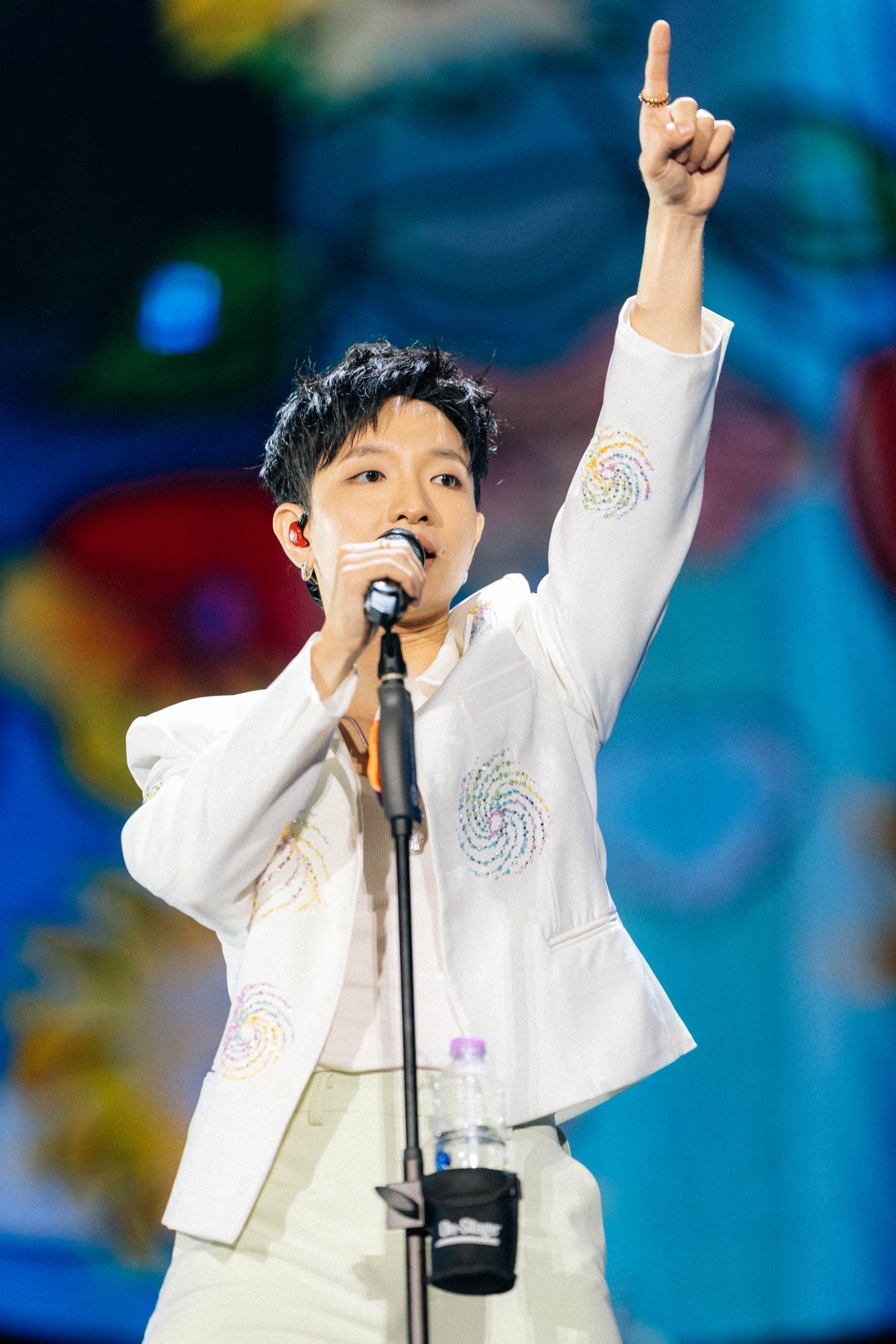 Khán giả than thở loạt trải nghiệm bất ổn trong concert Hoàng Dũng, chỉ ra điểm gây thất vọng nhất- Ảnh 1.