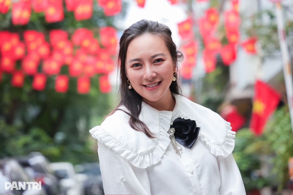 Khánh Linh Cô Tấm ngày nay hé lộ cát-xê thời đỉnh cao, tuổi 43 viên mãn - 1