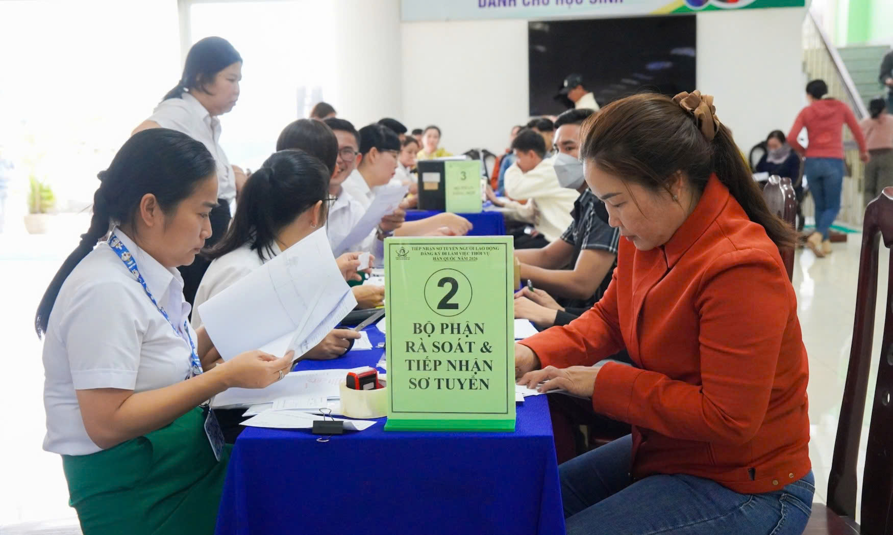 Khơi thông xuất khẩu lao động cho ĐBSCL - Ảnh 1.