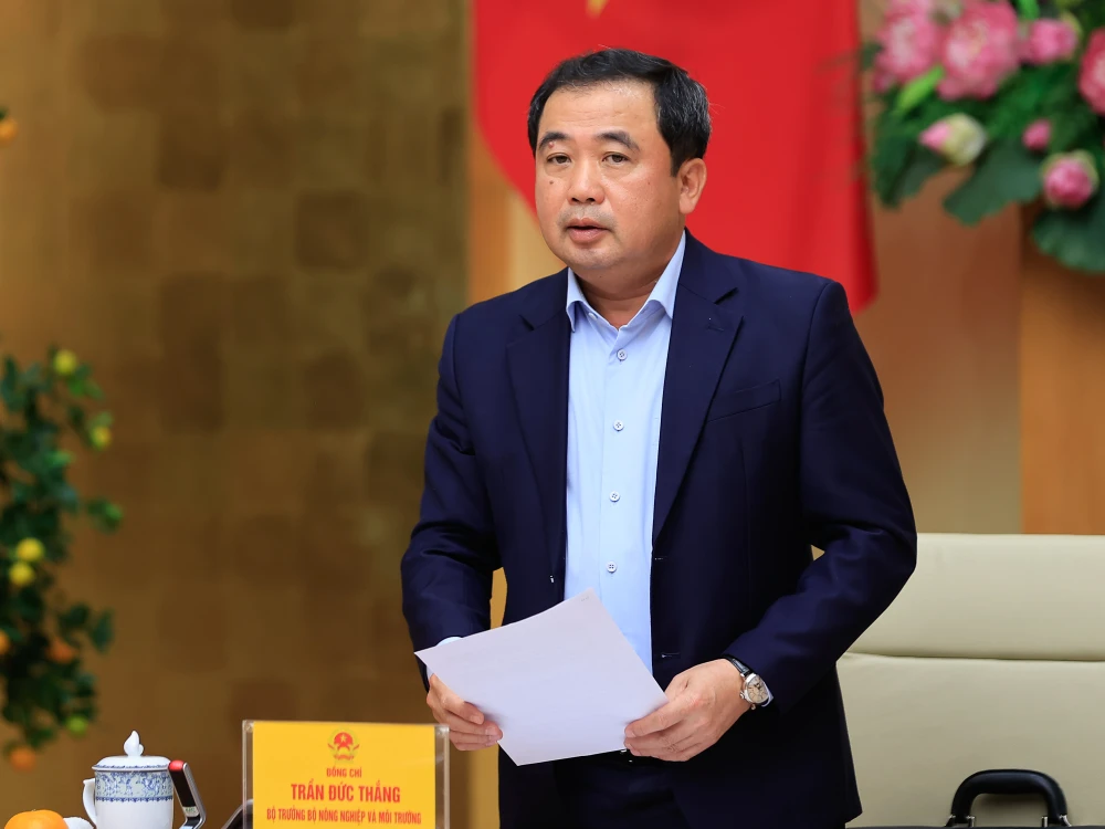 Bộ trưởng Bộ NN&MT Trần Đức Thắng báo cáo tại Phiên họp. Ảnh: VGP img1278-1772539870056893348436.jpg