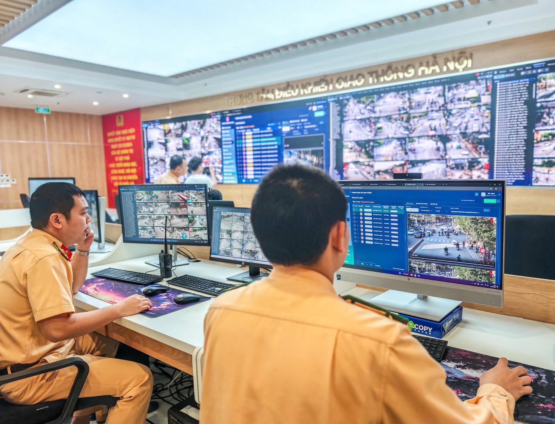 Không phải vượt đèn đỏ hay nồng độ cồn, đây là vi phạm sẽ được camera AI tăng cường xử lý “phạt nguội” 24/24 thời gian tới, cao nhất lên đến 22.000.000 đồng- Ảnh 1.