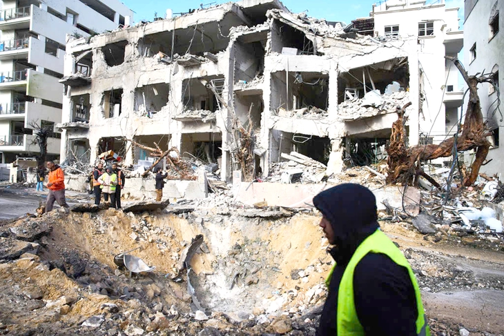 Khủng hoảng tại Trung Đông: Chiến sự tiếp tục leo thang - Ảnh 1. i - Ảnh 1.