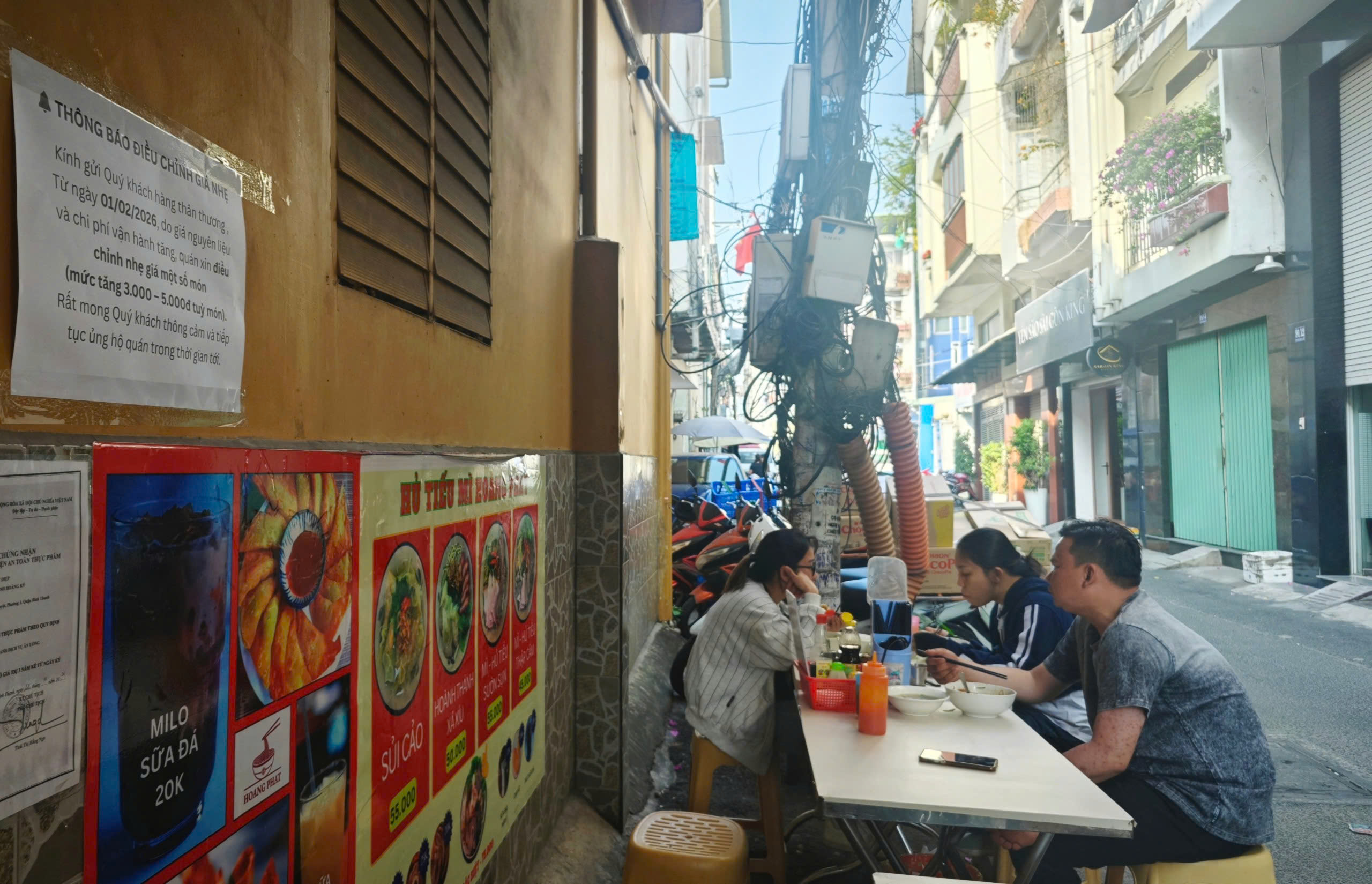 Kiểm soát giá khi xăng dầu biến động - Ảnh 1.