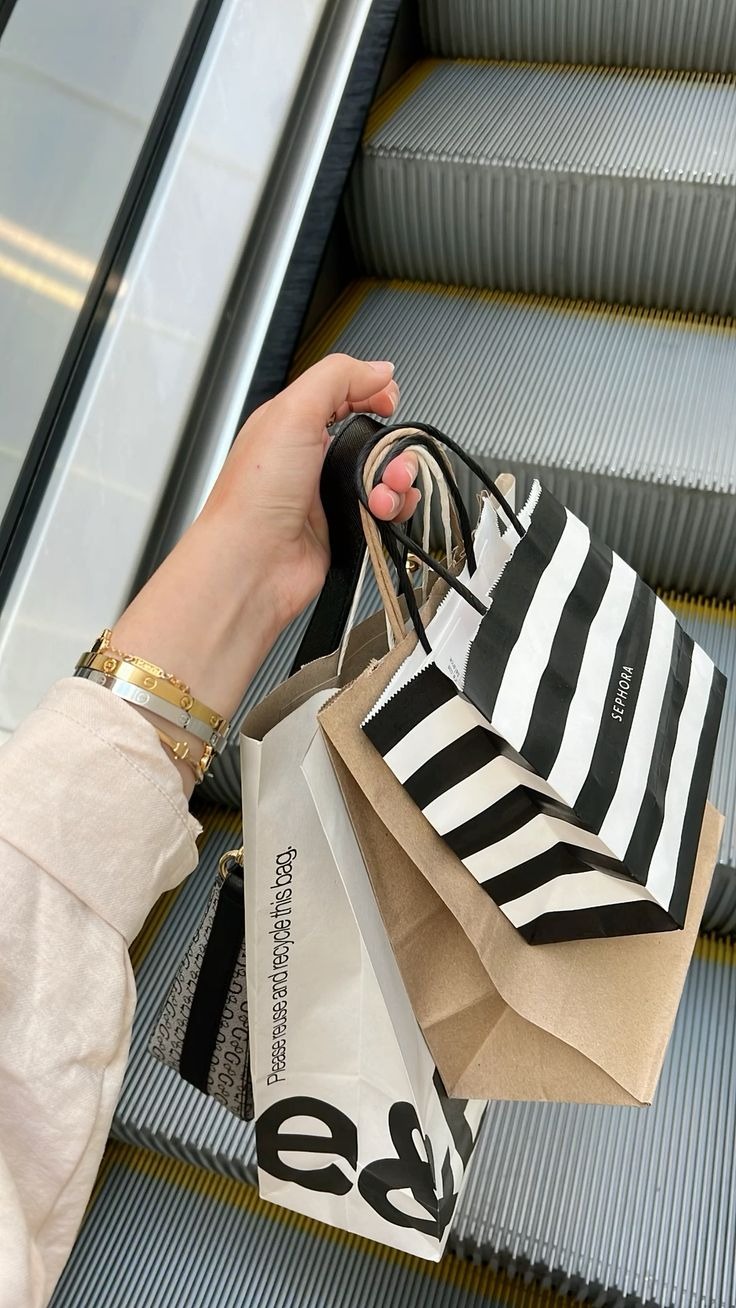 Kiểu tiết kiệm bạn từng chê ỏng chê eo nhưng lại là lý do họ giàu hơn mình- Ảnh 3.