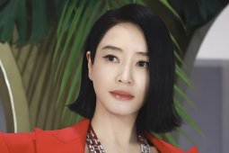 Sắc vóc gây 'sốt' của Kim Hye Soo