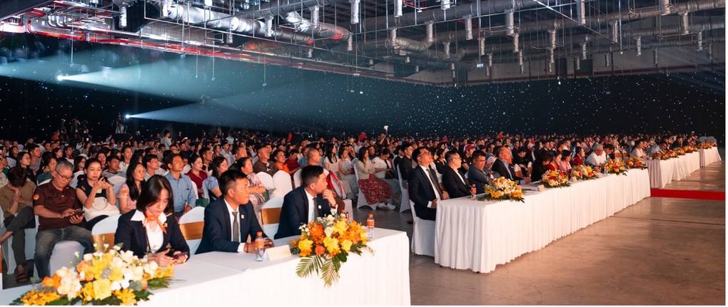 Kim Oanh Land tri ân 2.000 khách hàng mua căn hộ Legacy Central - 1