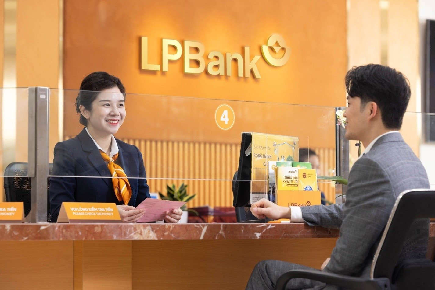 Lãi suất ngân hàng LPBank mới nhất tháng 3/2026: Kỳ hạn nào có lãi suất cao nhất?- Ảnh 1.