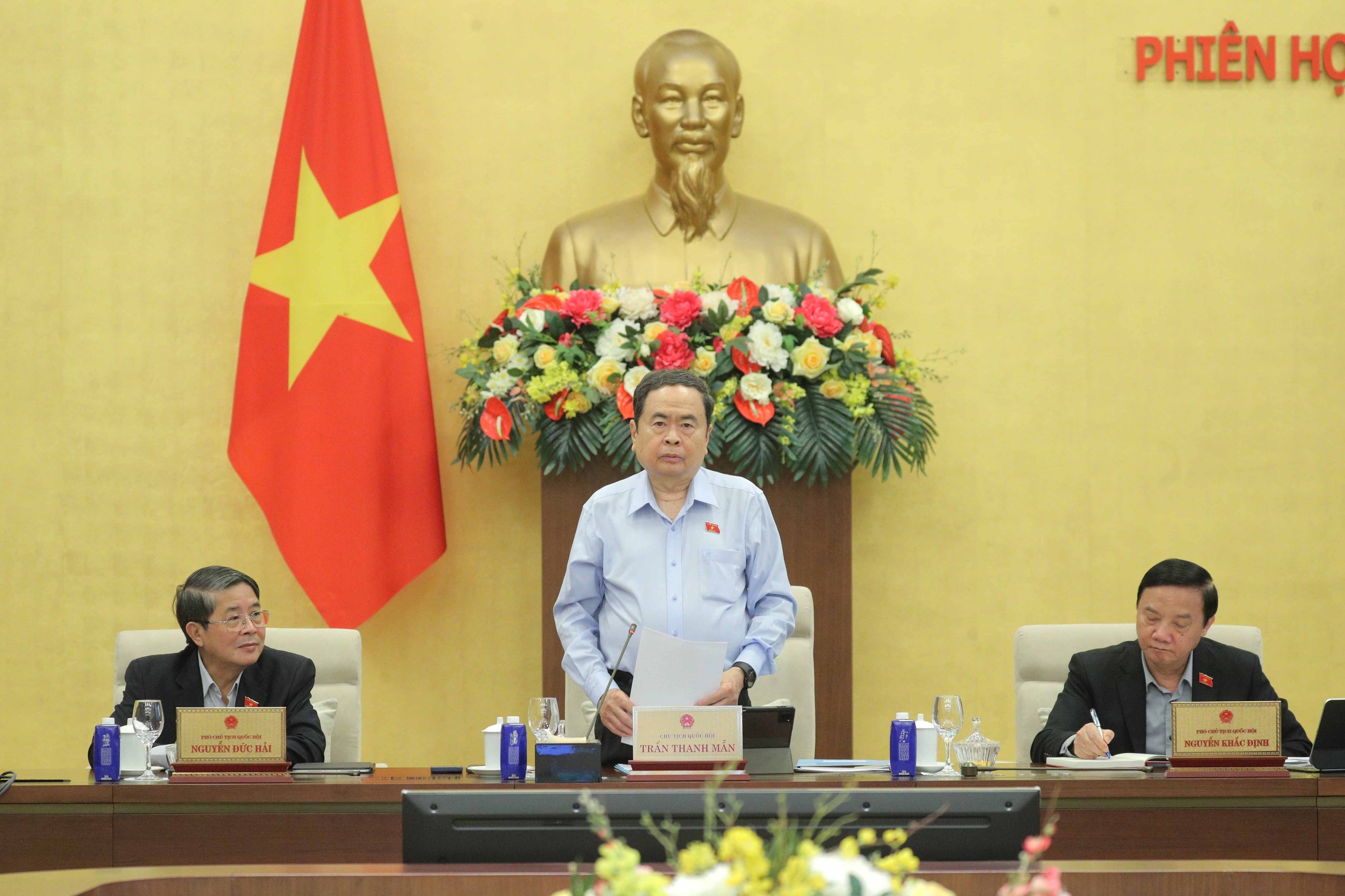 Khai mạc Phiên họp thứ 55 của Ủy ban Thường vụ Quốc hội - Ảnh 1.