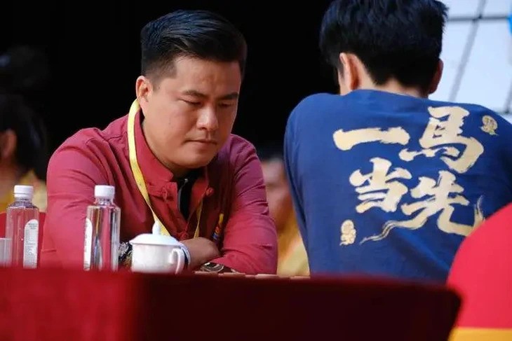 Kỳ thủ Lại Lý Huynh giao lưu trực tuyến cùng bạn đọc báo Tuổi Trẻ 1 Lại Lý Huynh - Ảnh 1.