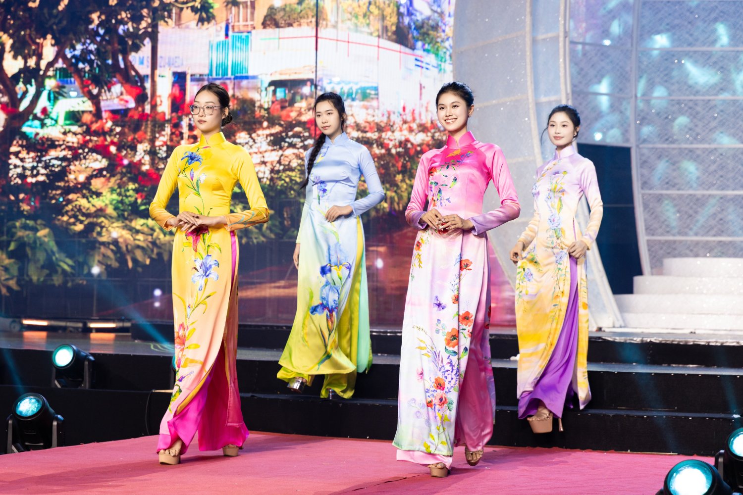 Lễ hội Áo dài TP.HCM 2026: Kỳ vọng tạo dấu ấn thời trang cho thành phố - Ảnh 1.