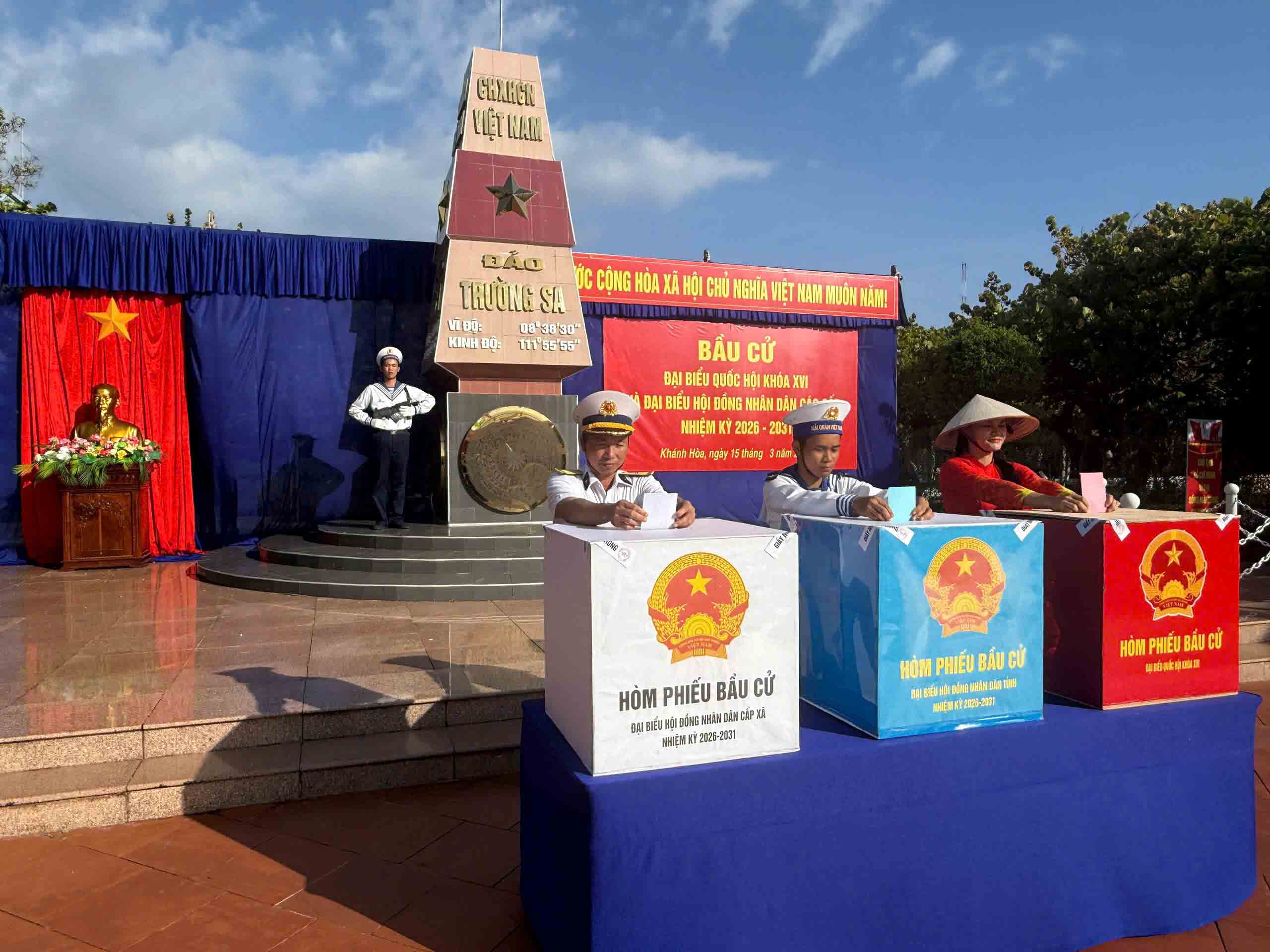 Ngày hội bầu cử 2026: Cử tri nô nức tham gia bầu cử trên khắp cả nước - Ảnh 1.