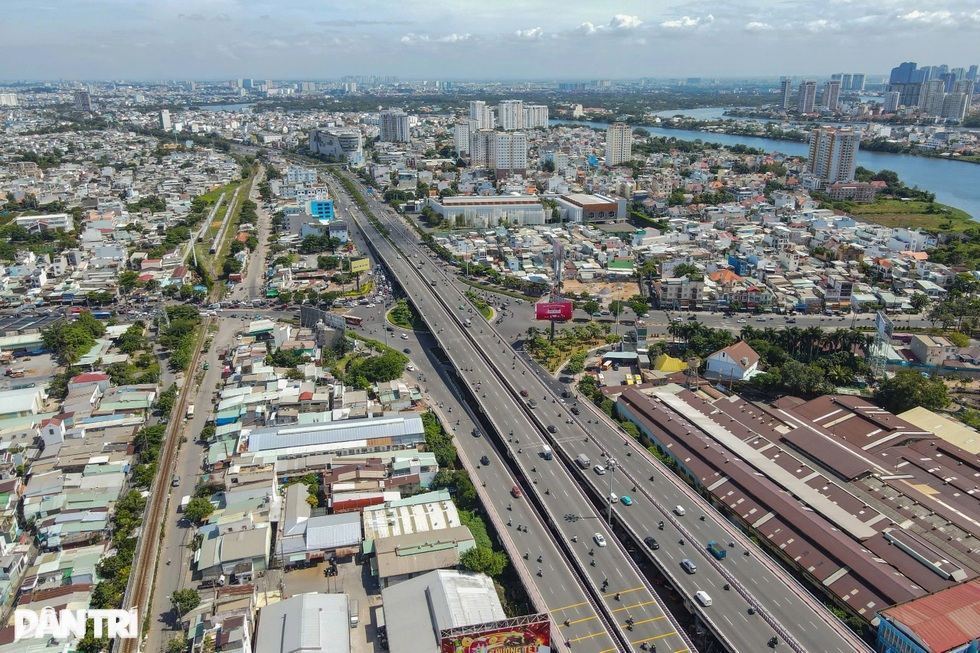 Lãi vay lên 14%/năm: Người mua nhà điêu đứng, doanh nghiệp địa ốc lao đao - 2