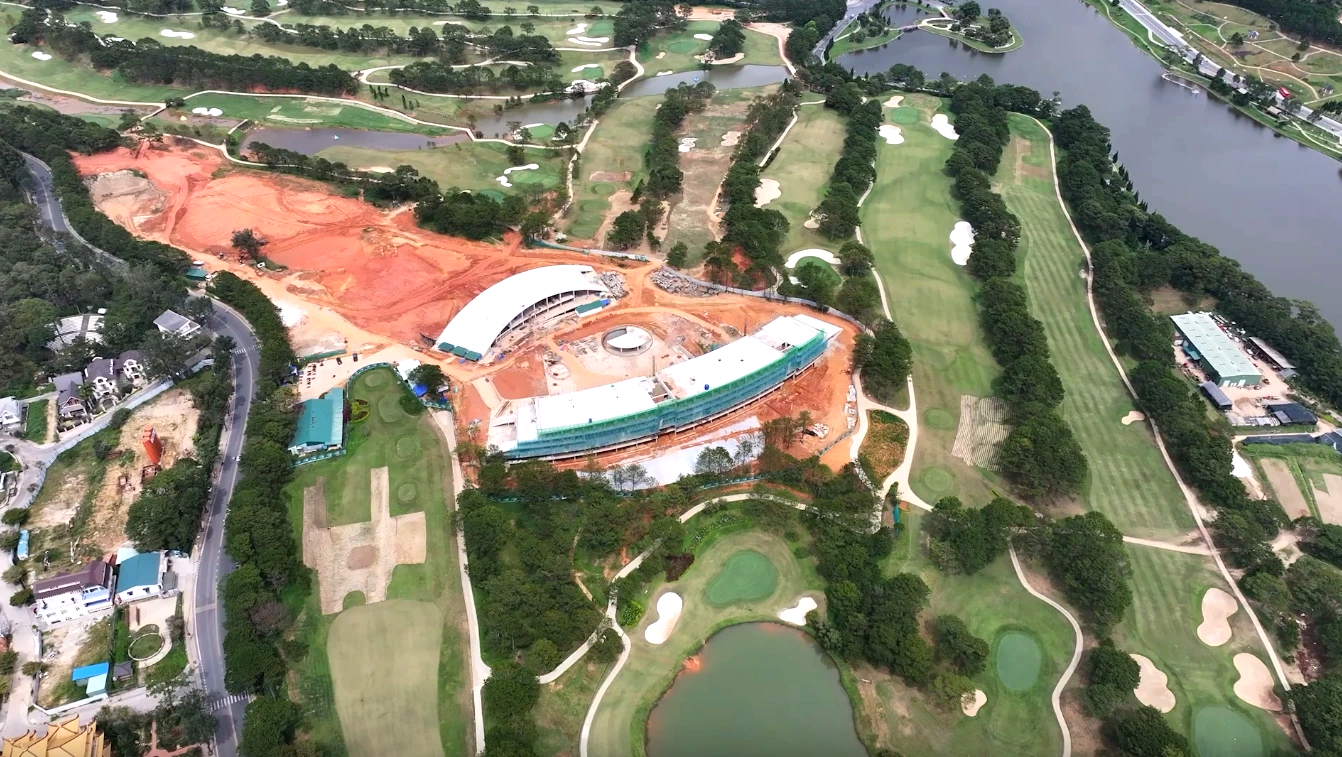 Lâm Đồng siết tiến độ gỡ vướng 359 dự án vướng mắc khó khăn trong năm 2026 - Ảnh 1. Lâm Đồng siết tiến độ gỡ vướng 359 dự án vướng mắc khó khăn trong năm 2026 - Ảnh 1.