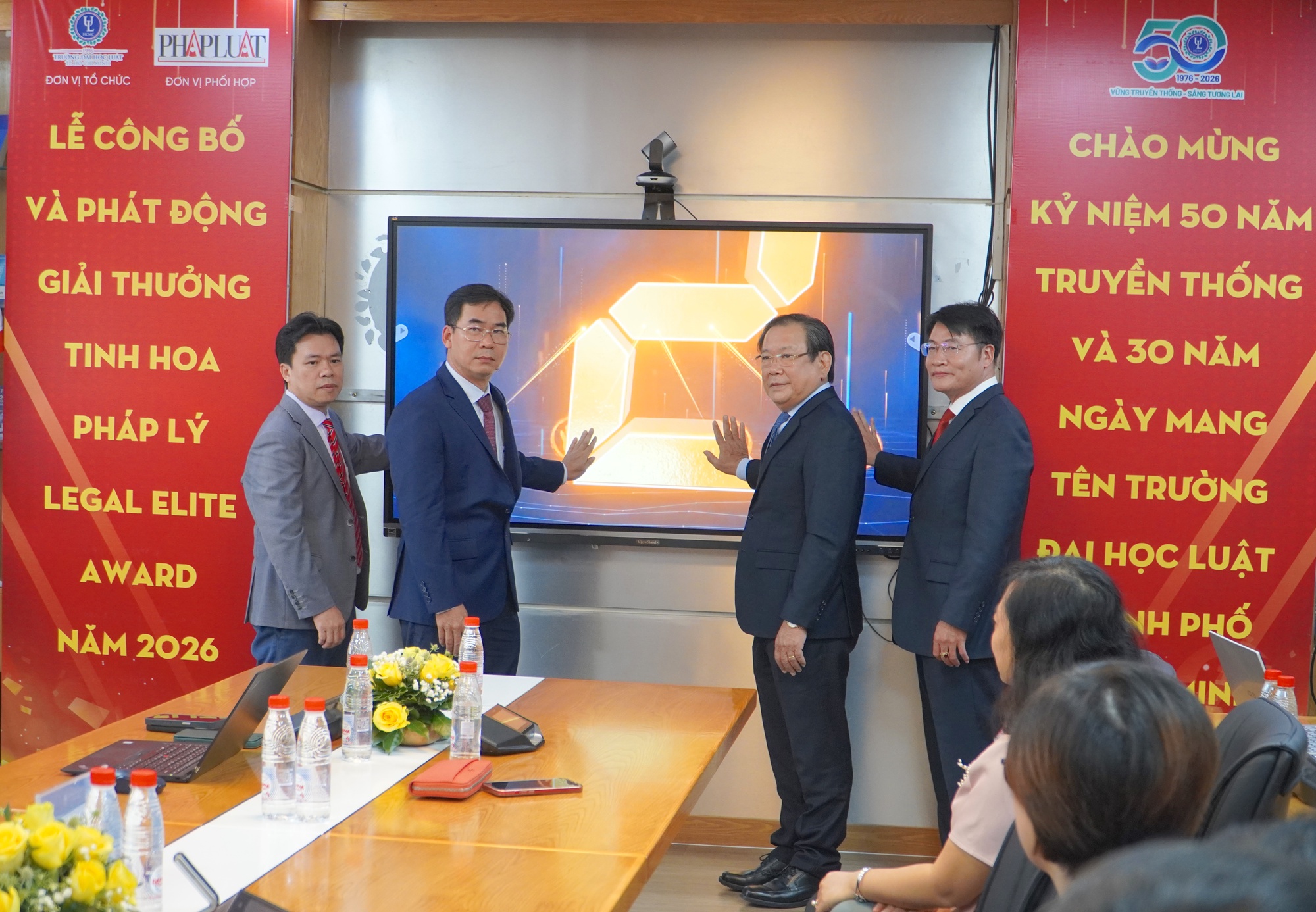 Giải thưởng Tinh hoa pháp lý - Legal Elite Award ra đời Lần đầu tiên năm 2026 - Ảnh 1. Giải thưởng Tinh hoa pháp lý - Legal Elite Award ra đời Lần đầu tiên năm 2026 - Ảnh 1.