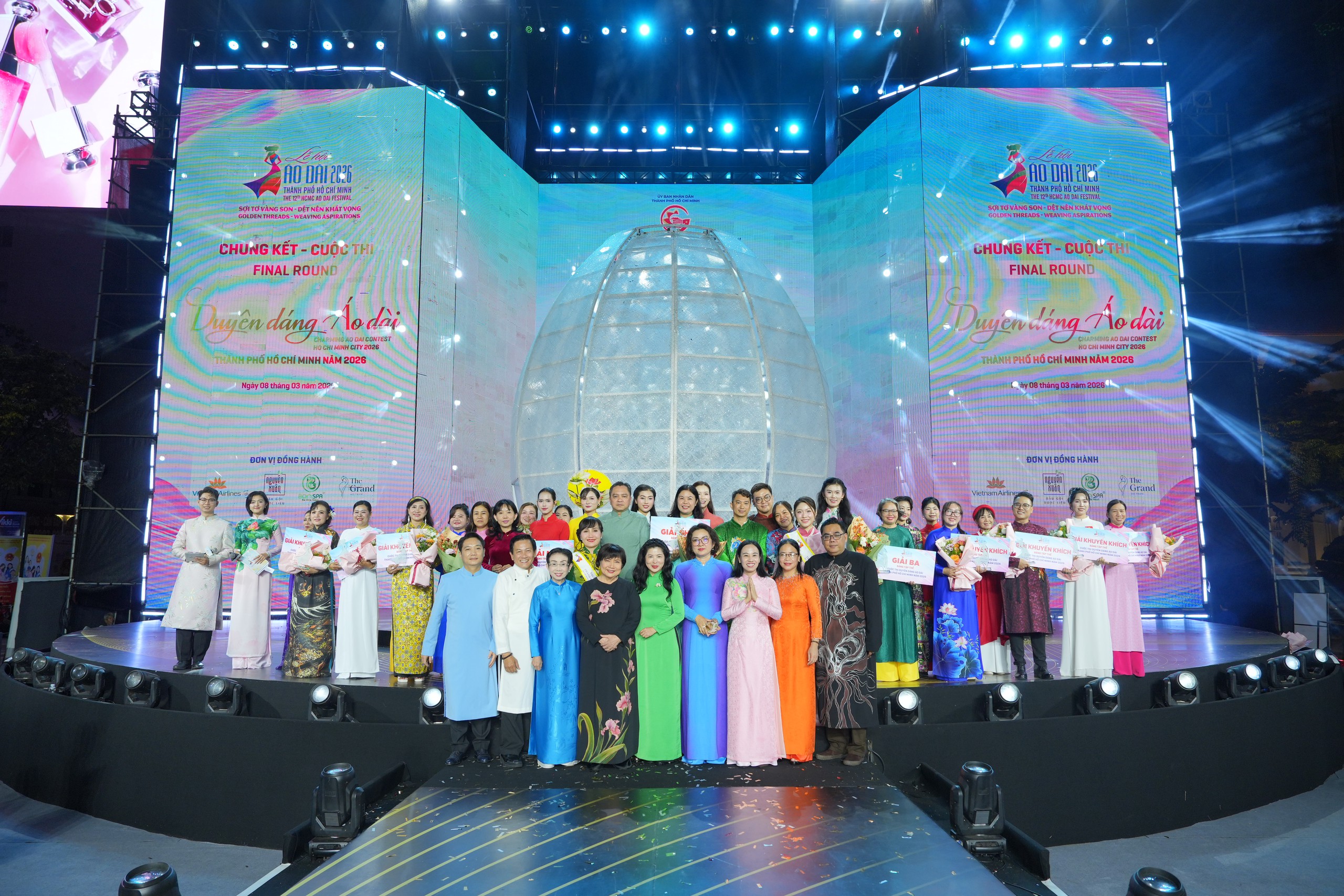 Chung kết Duyên dáng Áo dài TP.HCM: Khi cộng đồng cùng tôn vinh tà áo dân tộc- Ảnh 1. Chung kết Duyên dáng Áo dài TP.HCM: Khi cộng đồng cùng tôn vinh tà áo dân tộc- Ảnh 1.