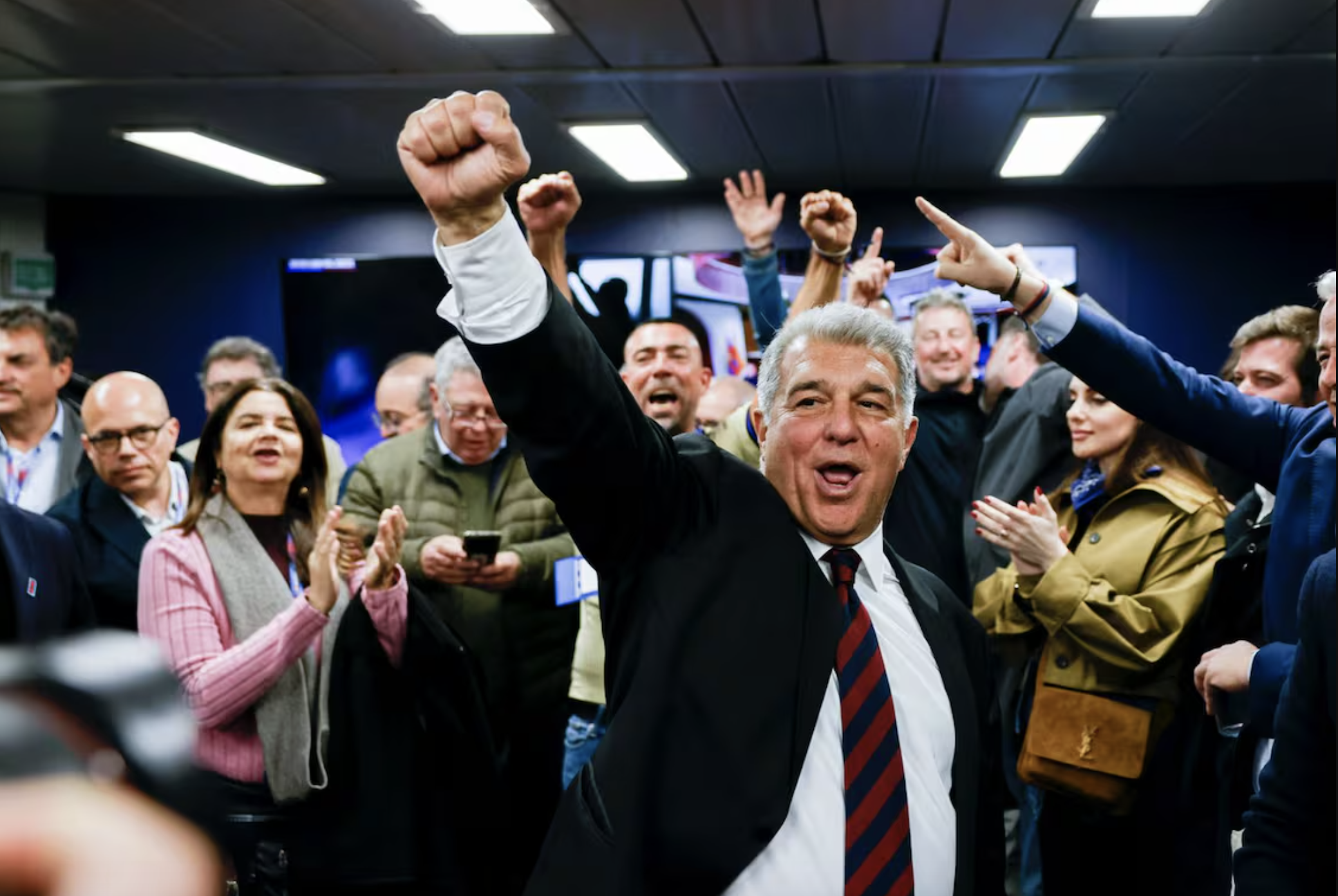 Laporta tái đắc cử chủ tịch nhiệm kỳ thứ tư, Barcelona mơ lên đỉnh châu Âu 1 Laporta tái đắc cử chủ tịch nhiệm kỳ thứ tư, Barcelona mơ lên đỉnh châu Âu - Ảnh 1.