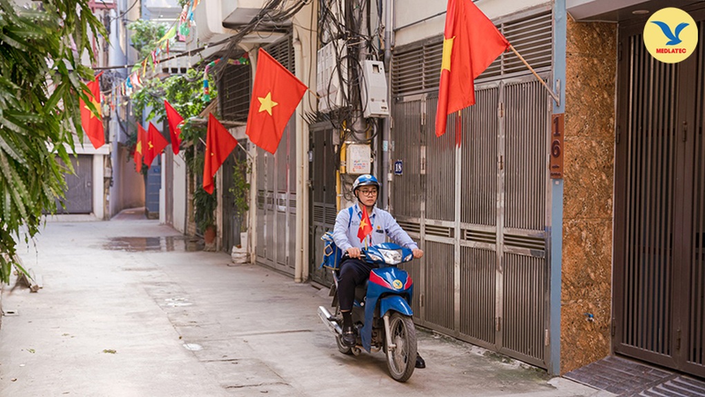 Lấy mẫu xét nghiệm tận nơi: Dịch vụ 30 năm chăm sóc sức khỏe người Việt - 1