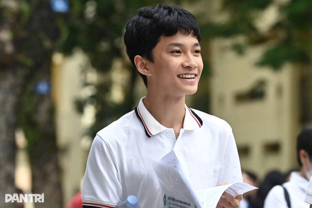 Lịch thi vào 8 trường chuyên tại Hà Nội, nhiều cách tính điểm mới - 1