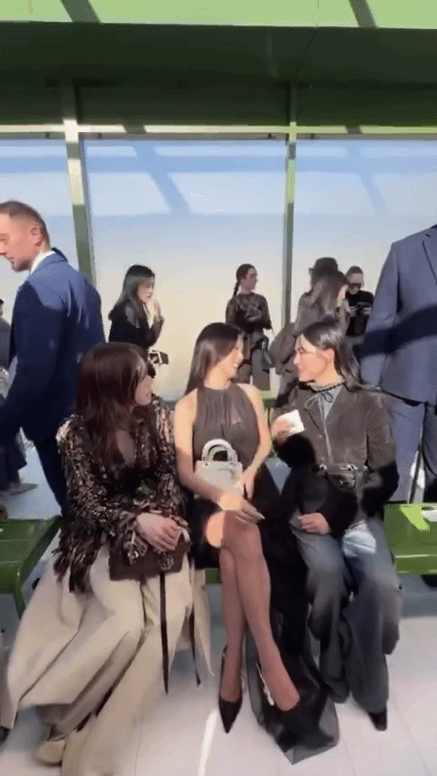 Jennie - Lisa xứng danh 