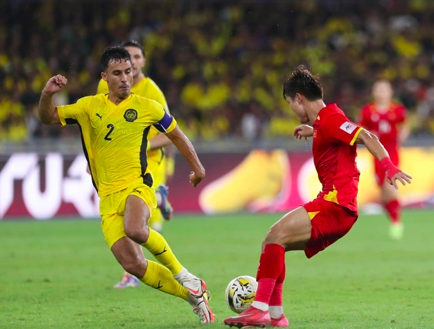 Lộ diện 2 trận đấu giúp đội tuyển Việt Nam tăng hạng FIFA, HLV Kim Sang-sik lập kỳ tích
- Ảnh 1.