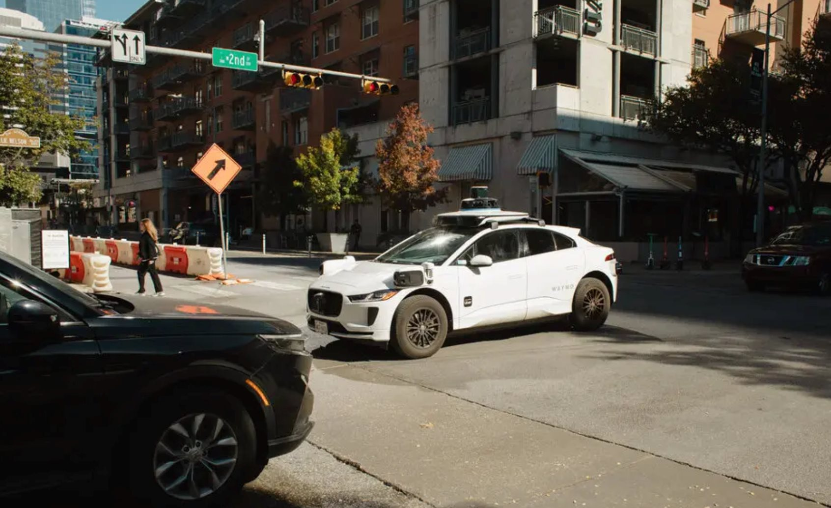 Loạt 'ông lớn' sản xuất ô tô sắp lỗi thời vì chỉ có thể làm xe xăng, 3 triệu lao động đứng trước nguy cơ thất nghiệp- Ảnh 1.