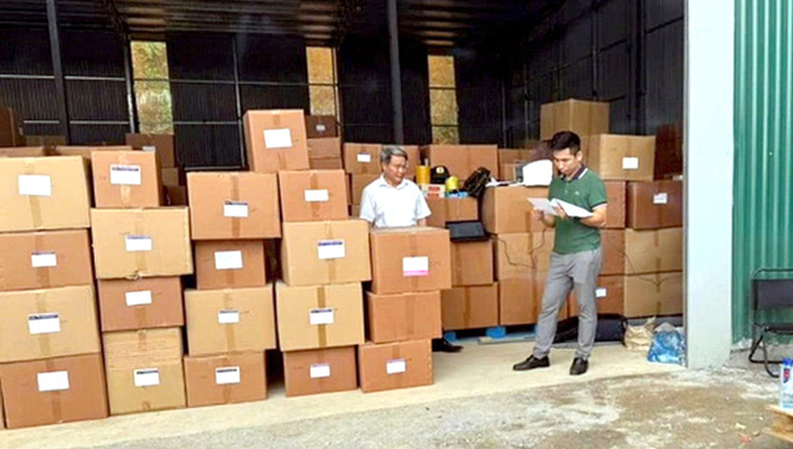 Vụ 100 tấn thực phẩm chức năng giả: “Lót tay” tiền tỷ cho đoàn kiểm tra ATTP- Ảnh 2.