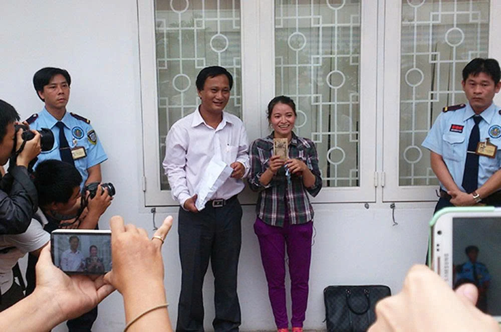 Luật sư Hà Hải tham gia hỗ trợ pháp lý miễn phí cho “chị Hồng ve chai”. Ảnh: NVCC luật sư hà hải