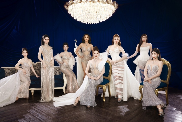 Lý Nhã Kỳ mặc đầm xuyên thấu khoe sắc bên dàn hoa hậu - 1