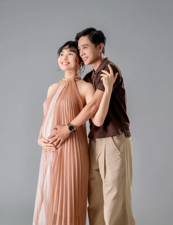 Lý do con gái Lê Giang giấu kín bưng chuyện mang thai với bạn trai yêu 5 năm- Ảnh 1. Lý do con gái Lê Giang giấu kín bưng chuyện mang thai với bạn trai yêu 5 năm- Ảnh 1.