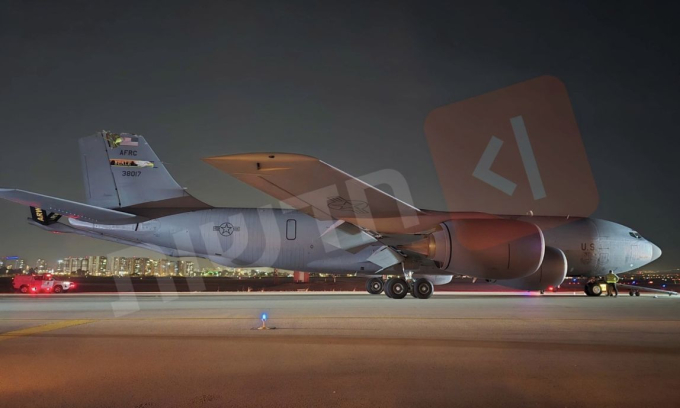 Máy bay KC-135 Mỹ với đuôi đứng bị gãy trong ảnh công bố ngày 14/3. Ảnh: KAN