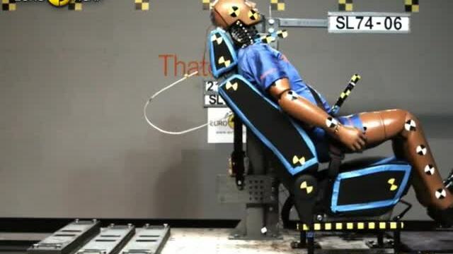 Nguy hiểm từ va chạm tông đuôi và cơ chế khiến túi khí không bung