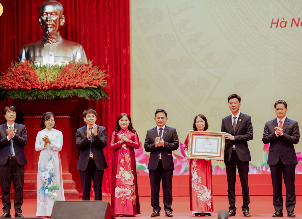 MEDLATEC kỷ niệm 30 năm thành lập, đón nhận Huân chương Lao động hạng Nhì - 1