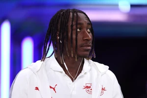 Đội hình trong mơ của MU mùa tới: Cunha, Mainoo dự bị