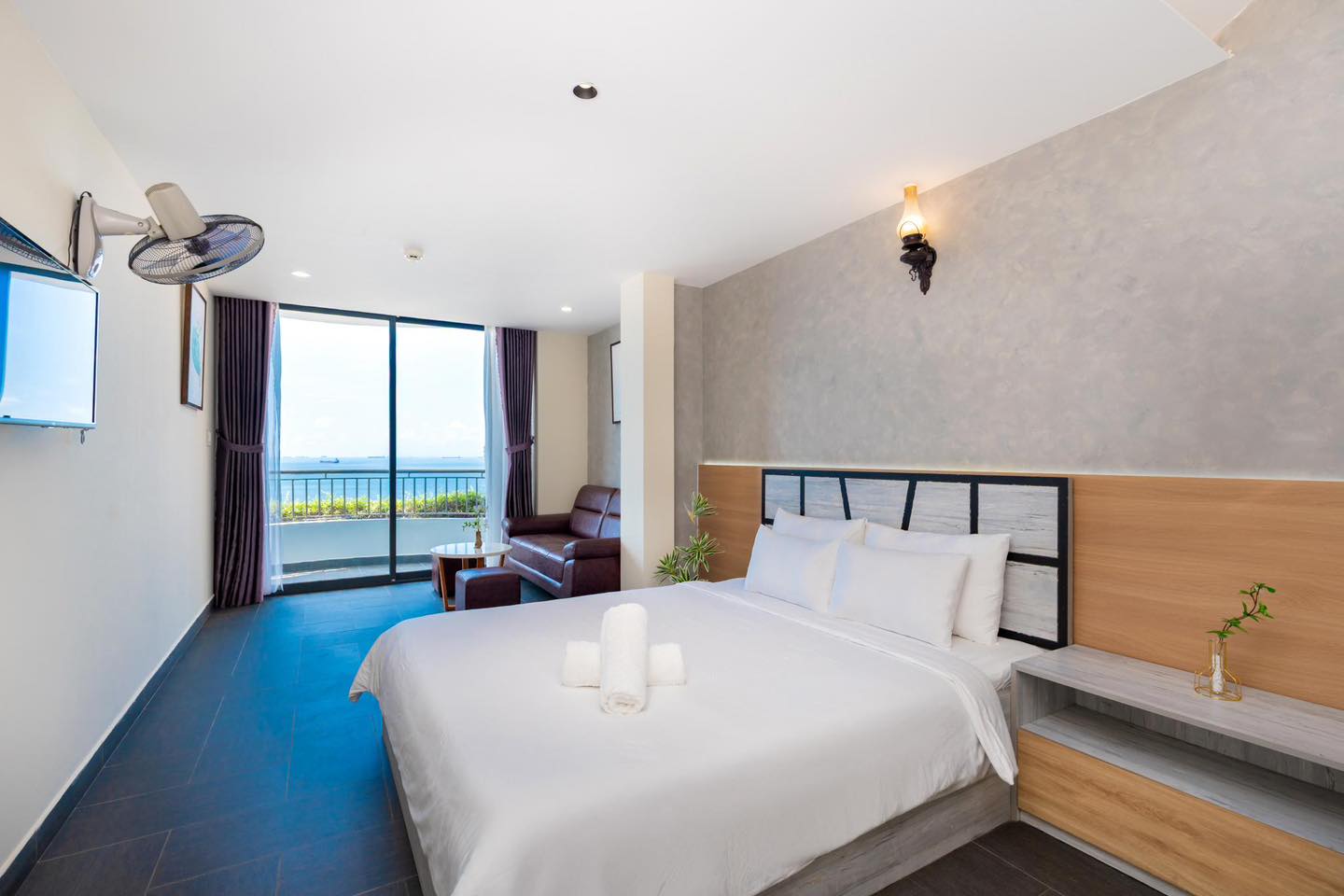 Mặc cả villa Vũng Tàu từ 6 triệu xuống 2 triệu không thành, vị khách quay lại 