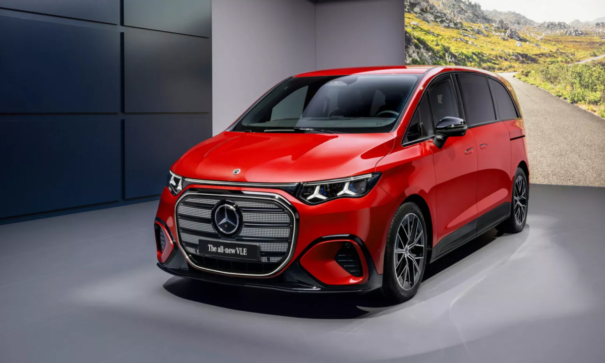 Mercedes VLE minivan hang sang moi