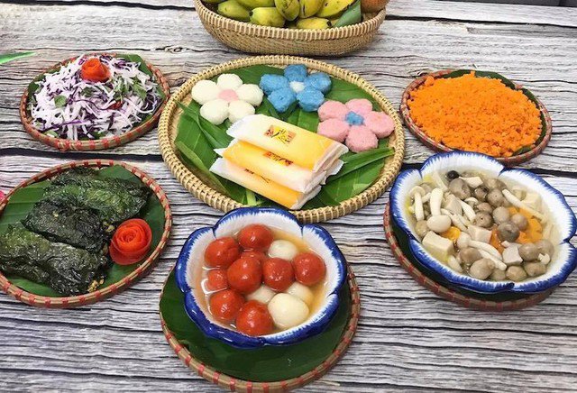 Mâm chay cúng Phật ngày Rằm tháng Giêng.