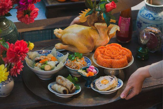 Một trong những mâm cỗ mặn cúng gia tiên ngày rằm tháng Giêng.