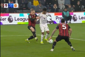 Premier League giải thích về 2 tình huống phạt đền trong trận đấu của MU