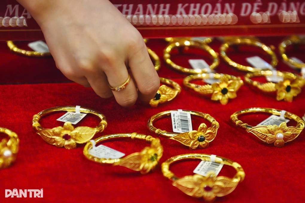 Mỹ - Israel không kích Iran: Dự báo giá vàng tuần tới - 1