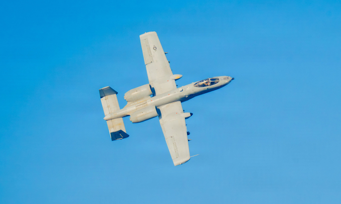 Cường kích A-10 Mỹ huấn luyện tại Trung Đông hồi đầu tháng 2. Ảnh: US Navy