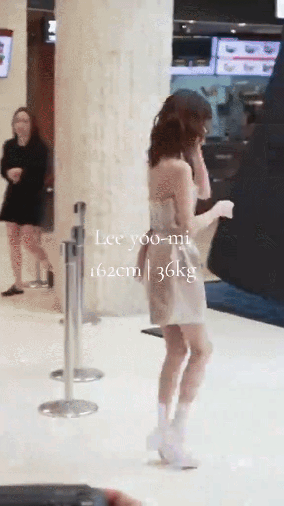 Mỹ nhân Squid Game chỉ còn 36kg dù cao 1m62, fan nhìn đôi chân gầy bước đi như sắp gãy mà xót- Ảnh 3.