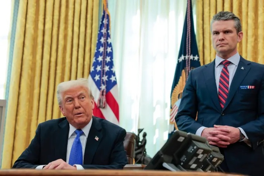 Mỹ nói sẽ đưa ra các điều khoản đầu hàng cho Iran, Tehran tuyên bố rắn - 1