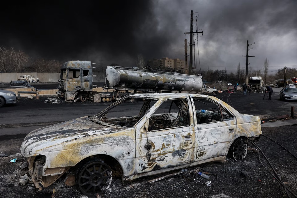 Mỹ tốn 12 tỷ USD sau 2 tuần xung đột với Iran - 1