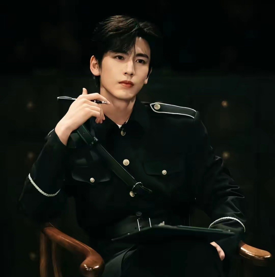 Nam thần 1m9 bị đì gắt vì chê Đông Nam Á, loạt ảnh mặt nhăn kém sắc bị tung lên khiến fan vỡ mộng- Ảnh 1.