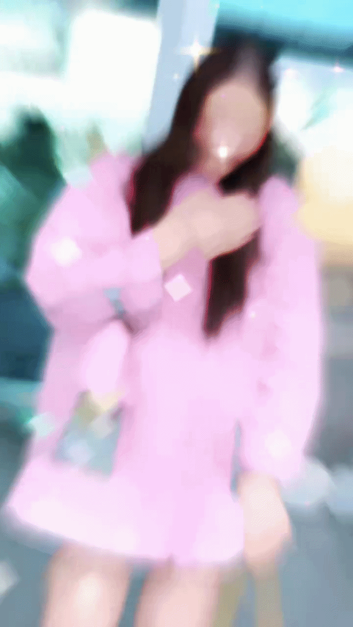 Nàng dâu hào môn nổi tiếng gây tranh cãi vì 55 tuổi mà níu kéo tuổi tác quá lố?- Ảnh 1.